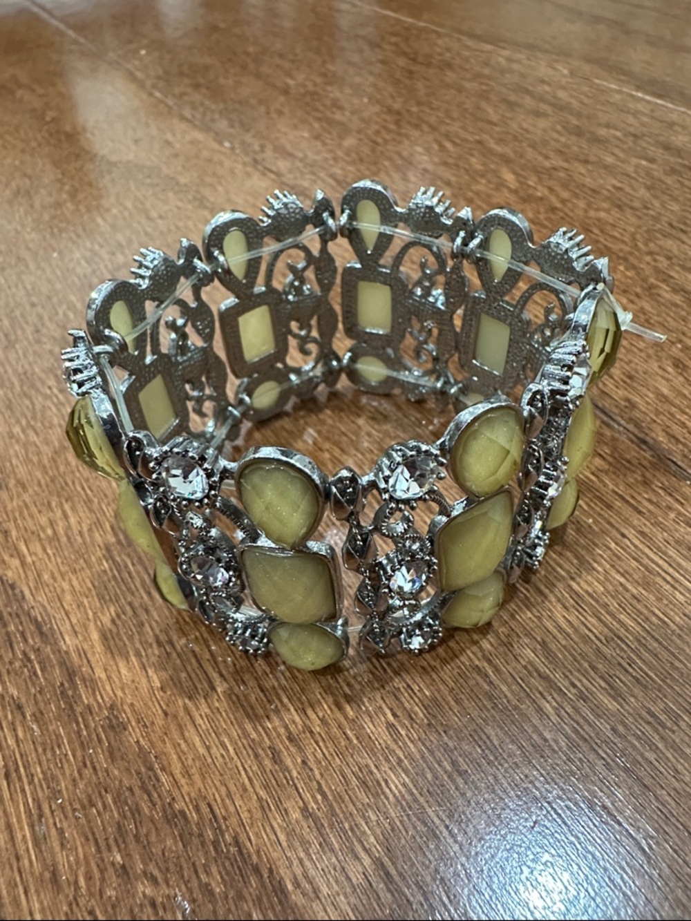 Premier Design Knockout silver-Tone Yellow Gem Stretch cuff Bracelet